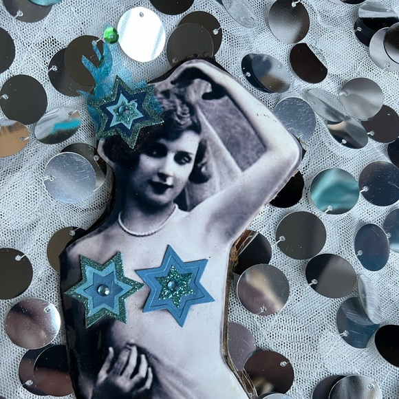 handcrafted wall plaque mixed media mermaid Victorian stars - Picture 2 of 6